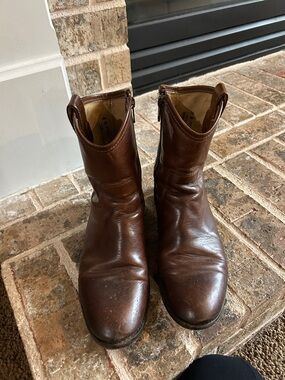 FRYE Brown Leather Zip Ankle Boots